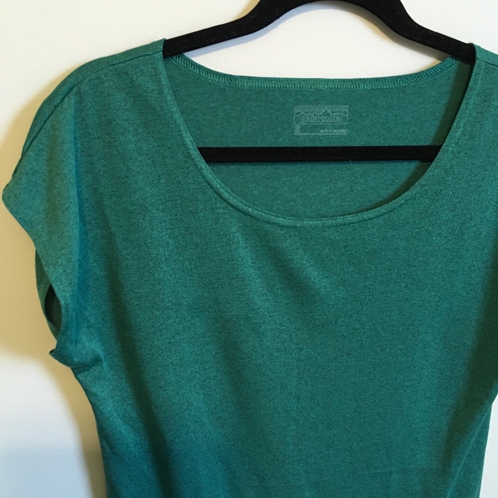 ❌SOLD❌Patagonia green short sleeve T-shirt size - Picture 2 of 5